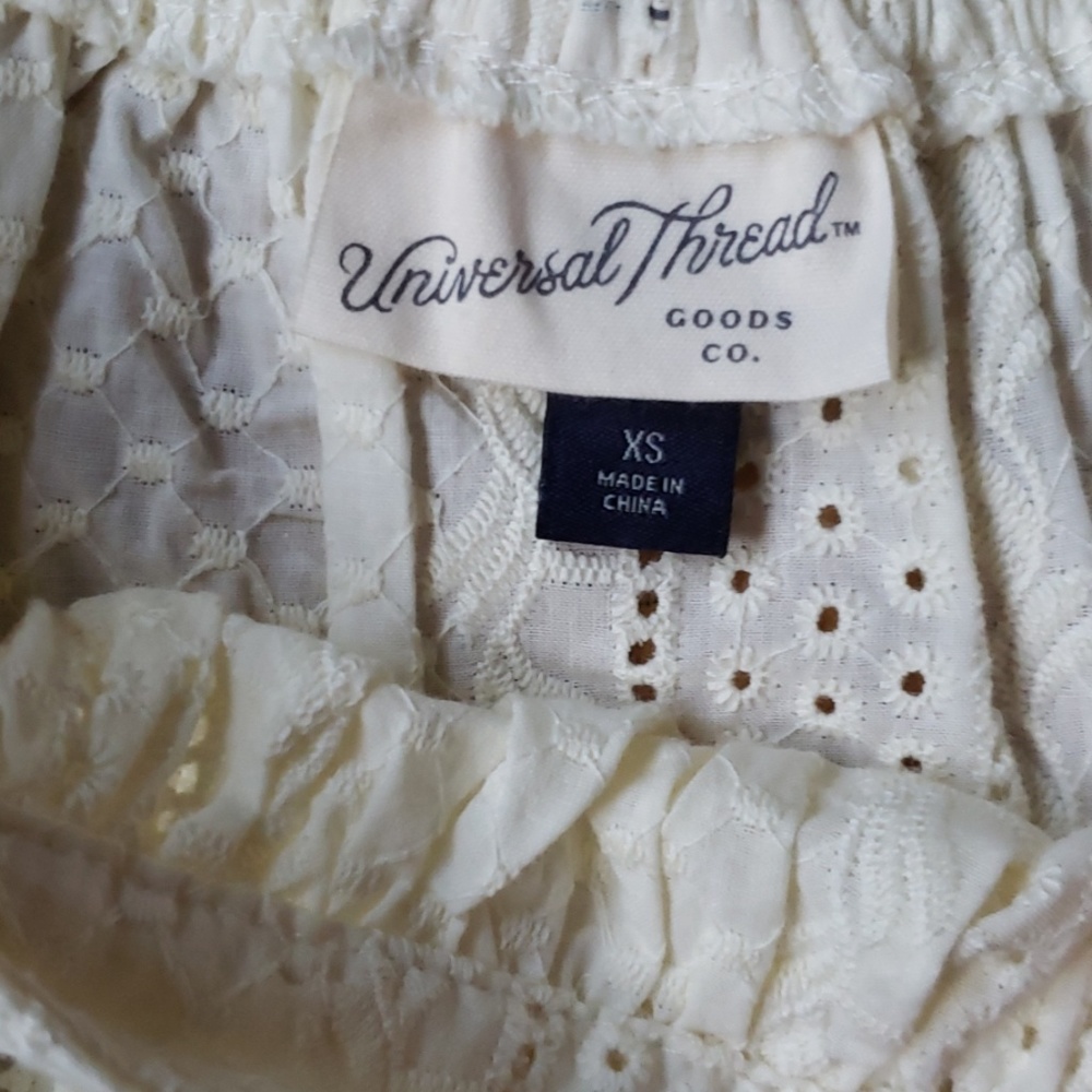 New w/o tag! Short Sleeve Square Neck Eyelet Top - Picture 3 of 4